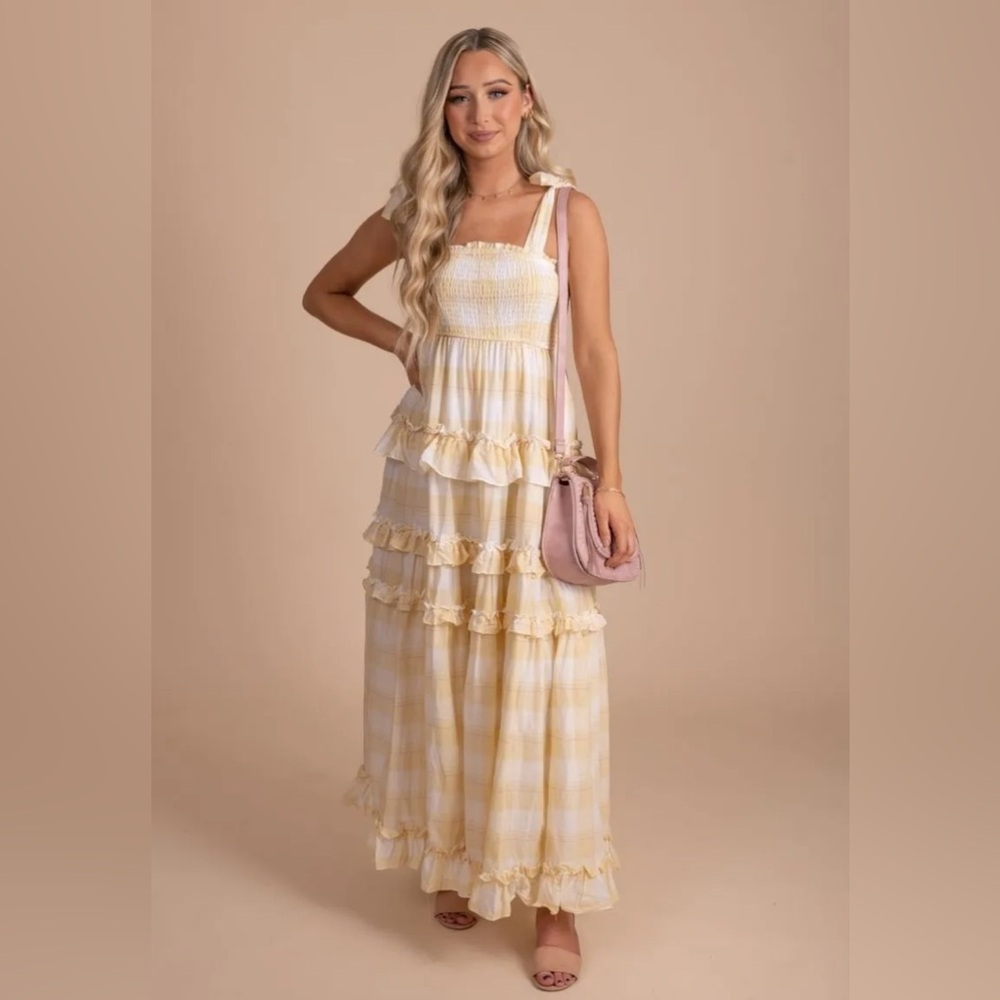 Storia Yellow and Cream Maxi Dress